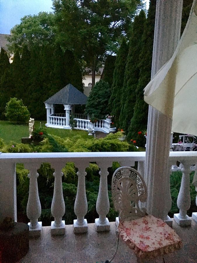 Apartament Adam Apartmanhaz Segedyn Zewnętrze zdjęcie