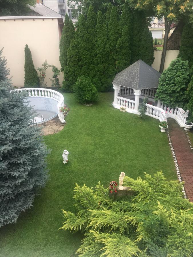 Apartament Adam Apartmanhaz Segedyn Zewnętrze zdjęcie